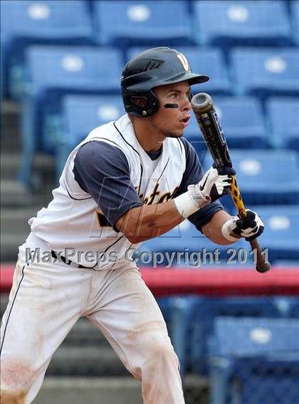 Thumbnail 2 in Victor vs. Shaker (NYSPHSAA Class AA Final) photogallery.