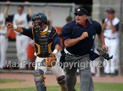 Thumbnail 2 in Victor vs. Shaker (NYSPHSAA Class AA Final) photogallery.