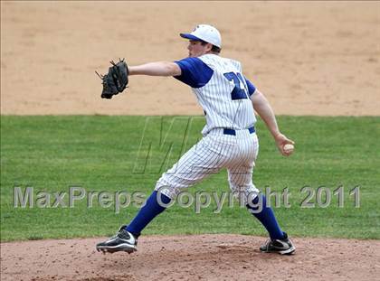 Thumbnail 1 in Victor vs. Shaker (NYSPHSAA Class AA Final) photogallery.