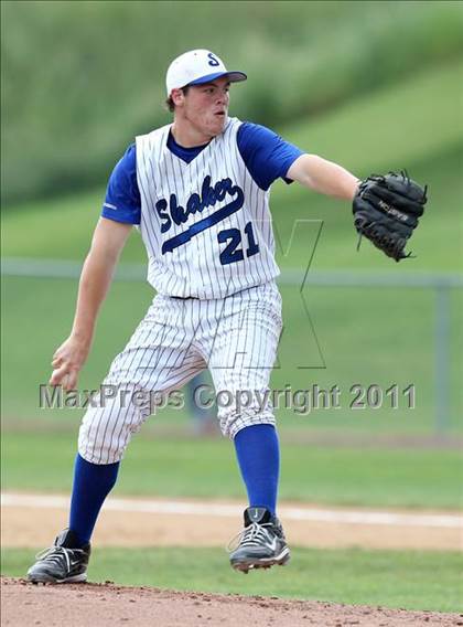 Thumbnail 2 in Victor vs. Shaker (NYSPHSAA Class AA Final) photogallery.