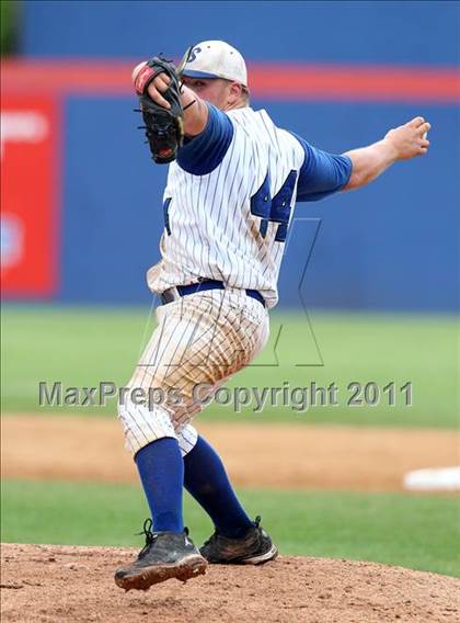 Thumbnail 3 in Victor vs. Shaker (NYSPHSAA Class AA Final) photogallery.