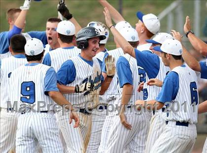 Thumbnail 3 in Victor vs. Shaker (NYSPHSAA Class AA Final) photogallery.