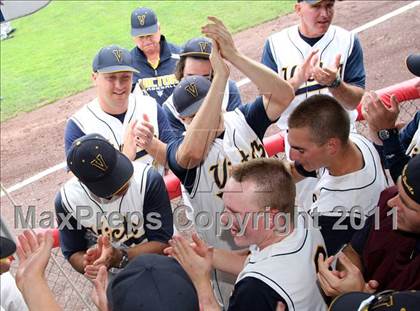 Thumbnail 2 in Victor vs. Shaker (NYSPHSAA Class AA Final) photogallery.