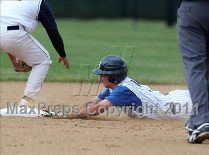 Thumbnail 3 in Victor vs. Shaker (NYSPHSAA Class AA Final) photogallery.