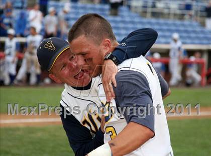 Thumbnail 3 in Victor vs. Shaker (NYSPHSAA Class AA Final) photogallery.