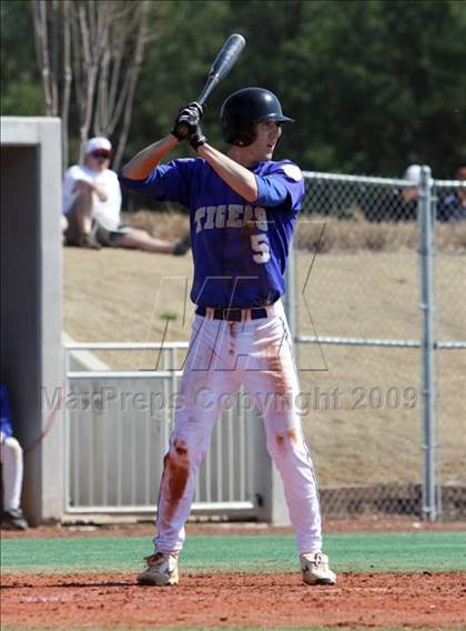 Thumbnail 2 in Ragsdale vs. Northern Nash photogallery.