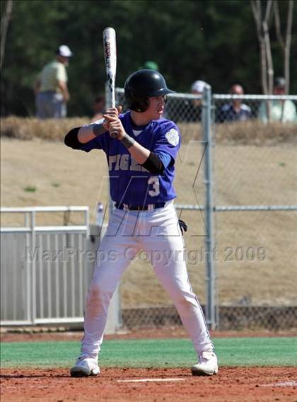 Thumbnail 3 in Ragsdale vs. Northern Nash photogallery.