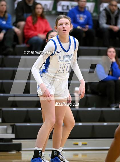 Thumbnail 1 in Clovis vs. La Jolla Country Day (St. Mary's MLK Classic) photogallery.