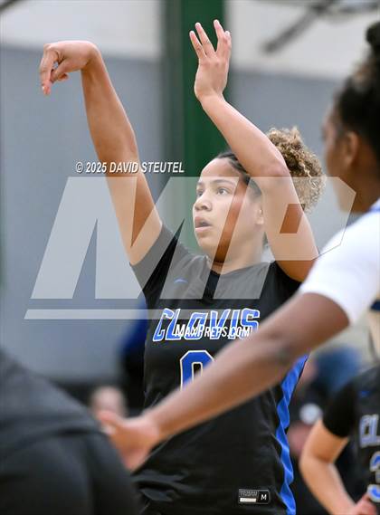 Thumbnail 2 in Clovis vs. La Jolla Country Day (St. Mary's MLK Classic) photogallery.