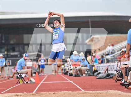 Thumbnail 2 in UIL 2A State Track & Field Finals  photogallery.