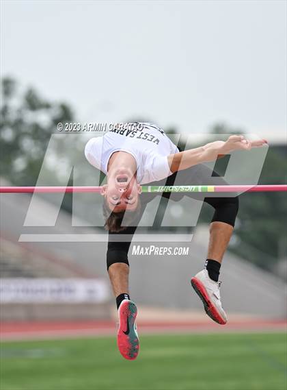 Thumbnail 3 in UIL 2A State Track & Field Finals  photogallery.