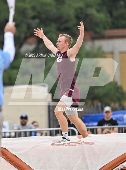 Thumbnail 1 in UIL 2A State Track & Field Finals  photogallery.