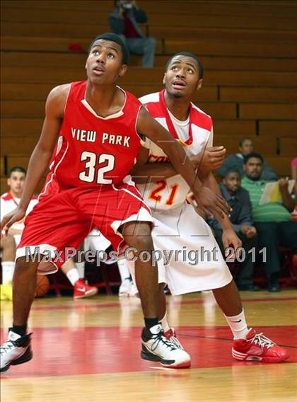 Thumbnail 3 in View Park vs. Hawthorne (Sea Hawk Classic) photogallery.