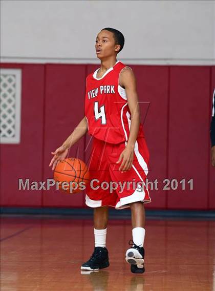 Thumbnail 3 in View Park vs. Hawthorne (Sea Hawk Classic) photogallery.