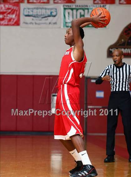 Thumbnail 3 in View Park vs. Hawthorne (Sea Hawk Classic) photogallery.