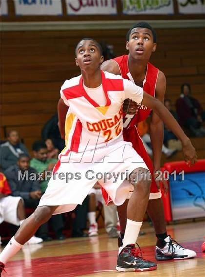 Thumbnail 3 in View Park vs. Hawthorne (Sea Hawk Classic) photogallery.