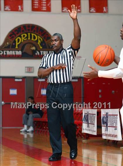 Thumbnail 2 in View Park vs. Hawthorne (Sea Hawk Classic) photogallery.