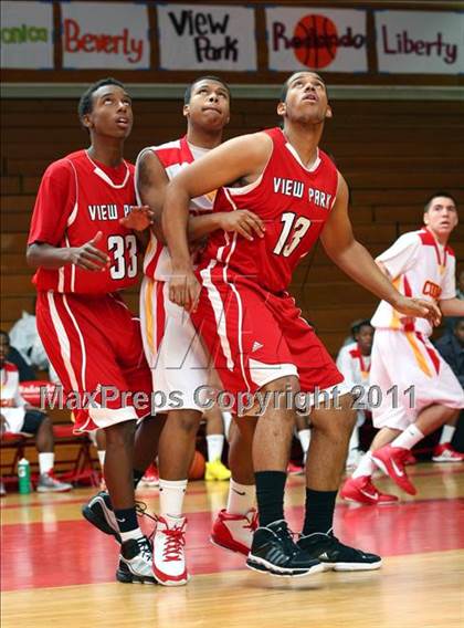 Thumbnail 2 in View Park vs. Hawthorne (Sea Hawk Classic) photogallery.