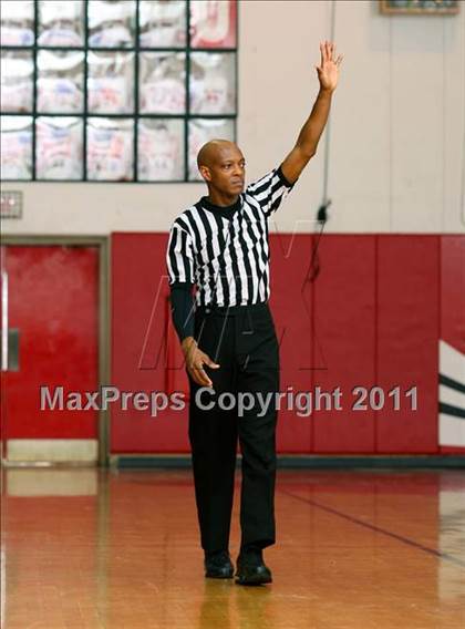 Thumbnail 2 in View Park vs. Hawthorne (Sea Hawk Classic) photogallery.