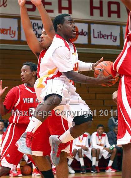 Thumbnail 2 in View Park vs. Hawthorne (Sea Hawk Classic) photogallery.
