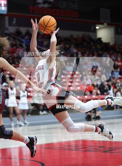 Thumbnail 1 in Grantsville vs. Morgan (UHSAA 3A Final) photogallery.