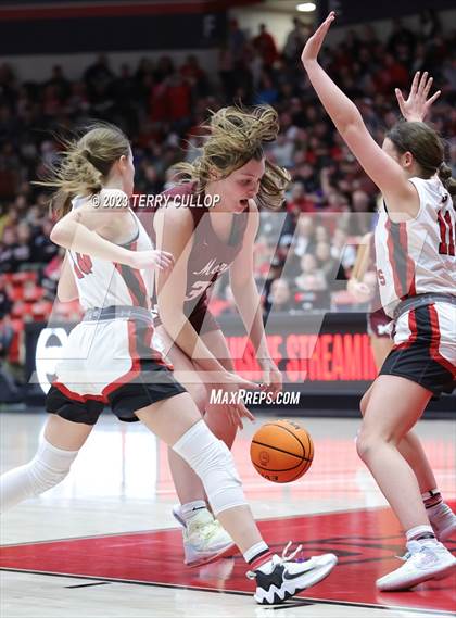 Thumbnail 1 in Grantsville vs. Morgan (UHSAA 3A Final) photogallery.