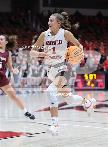 Thumbnail 1 in Grantsville vs. Morgan (UHSAA 3A Final) photogallery.