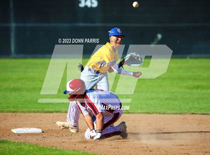 Thumbnail 2 in Covina @ Charter Oak photogallery.
