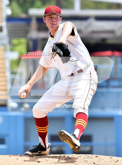Thumbnail 3 in La Canada vs. Great Oak (CIF SS DIV 3 Final Championship) photogallery.