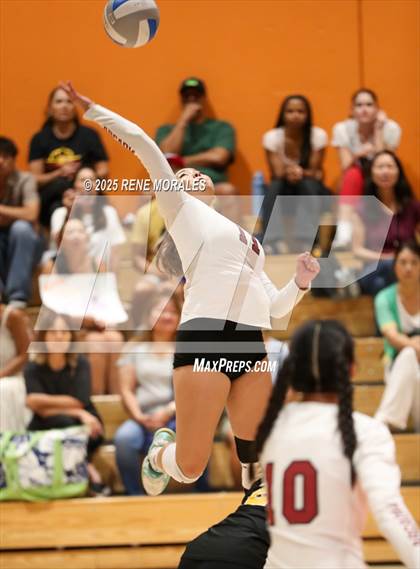 Thumbnail 3 in Arcadia vs South Pasadena photogallery.