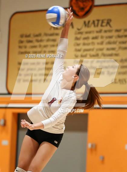 Thumbnail 1 in Arcadia vs South Pasadena photogallery.