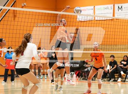 Thumbnail 2 in Arcadia vs South Pasadena photogallery.