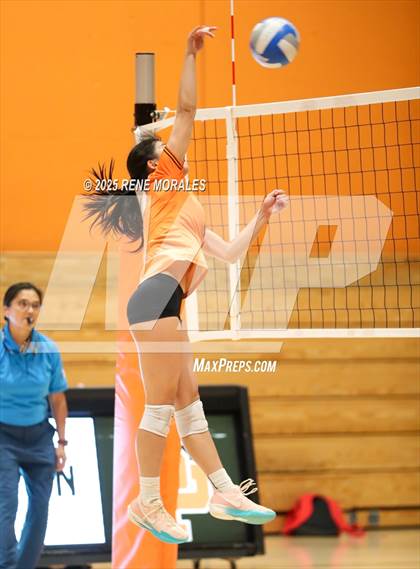 Thumbnail 1 in Arcadia vs South Pasadena photogallery.