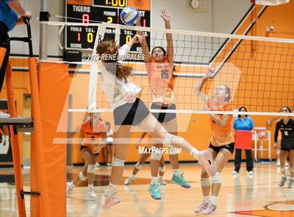 Thumbnail 1 in Arcadia vs South Pasadena photogallery.
