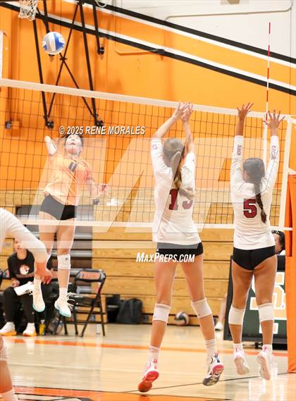 Thumbnail 1 in Arcadia vs South Pasadena photogallery.