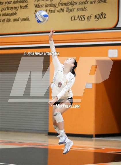 Thumbnail 2 in Arcadia vs South Pasadena photogallery.