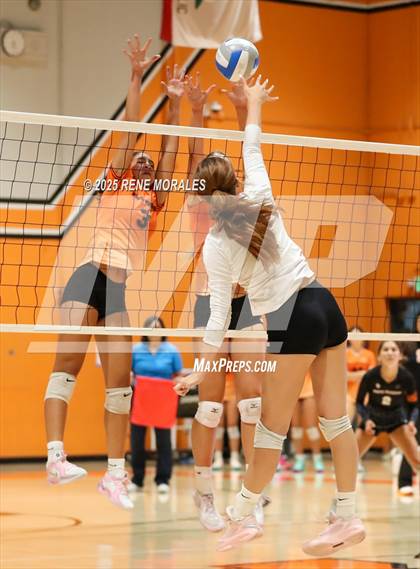Thumbnail 3 in Arcadia vs South Pasadena photogallery.
