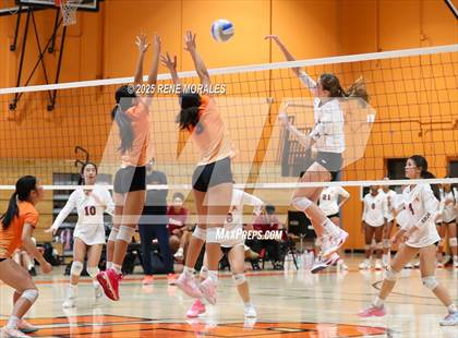 Thumbnail 2 in Arcadia vs South Pasadena photogallery.