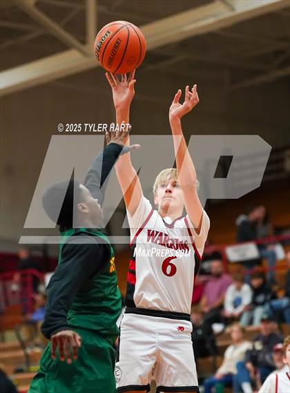 Thumbnail 2 in Indianapolis Crispus Attucks vs. Indianapolis Northwest Warriors (Hendricks County Hoopfest) photogallery.