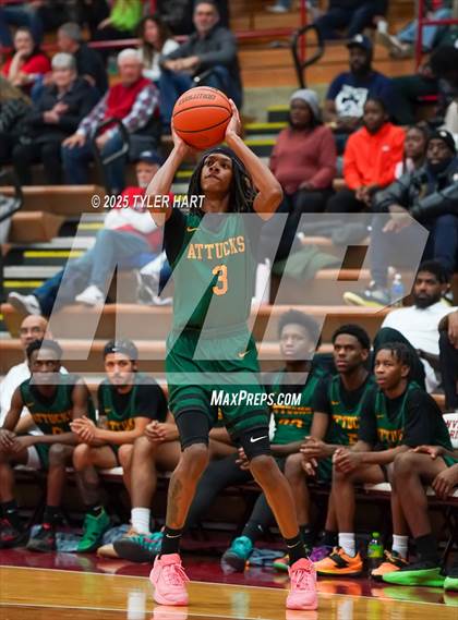 Thumbnail 2 in Indianapolis Crispus Attucks vs. Indianapolis Northwest Warriors (Hendricks County Hoopfest) photogallery.