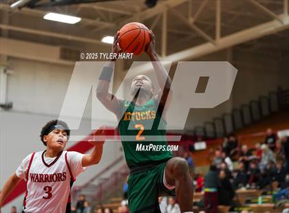 Thumbnail 3 in Indianapolis Crispus Attucks vs. Indianapolis Northwest Warriors (Hendricks County Hoopfest) photogallery.
