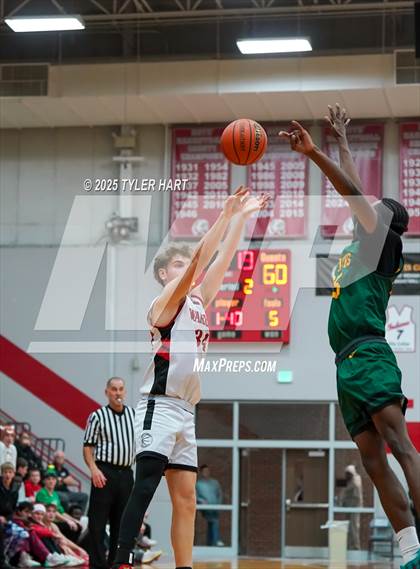 Thumbnail 3 in Indianapolis Crispus Attucks vs. Indianapolis Northwest Warriors (Hendricks County Hoopfest) photogallery.