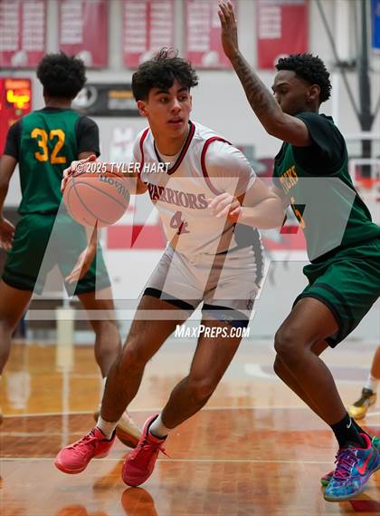 Thumbnail 2 in Indianapolis Crispus Attucks vs. Indianapolis Northwest Warriors (Hendricks County Hoopfest) photogallery.