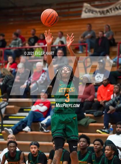 Thumbnail 2 in Indianapolis Crispus Attucks vs. Indianapolis Northwest Warriors (Hendricks County Hoopfest) photogallery.