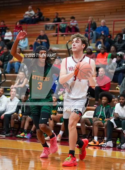 Thumbnail 1 in Indianapolis Crispus Attucks vs. Indianapolis Northwest Warriors (Hendricks County Hoopfest) photogallery.