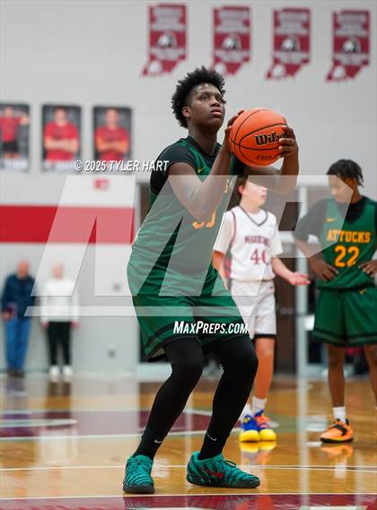 Thumbnail 3 in Indianapolis Crispus Attucks vs. Indianapolis Northwest Warriors (Hendricks County Hoopfest) photogallery.