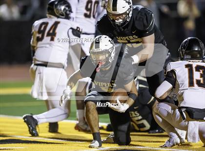 Thumbnail 2 in Desert Edge vs Verrado (AIA 5A Semifinal) photogallery.