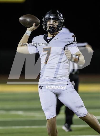 Thumbnail 3 in Desert Edge vs Verrado (AIA 5A Semifinal) photogallery.