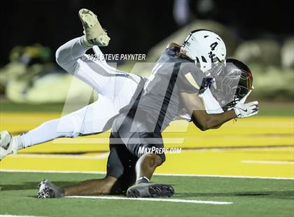 Thumbnail 1 in Desert Edge vs Verrado (AIA 5A Semifinal) photogallery.