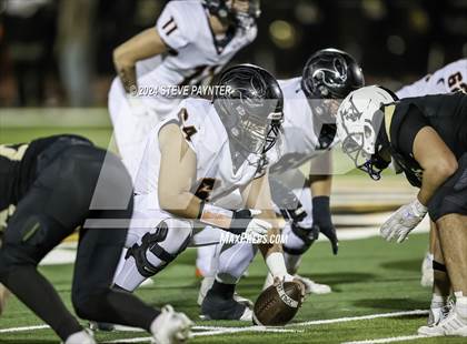 Thumbnail 2 in Desert Edge vs Verrado (AIA 5A Semifinal) photogallery.